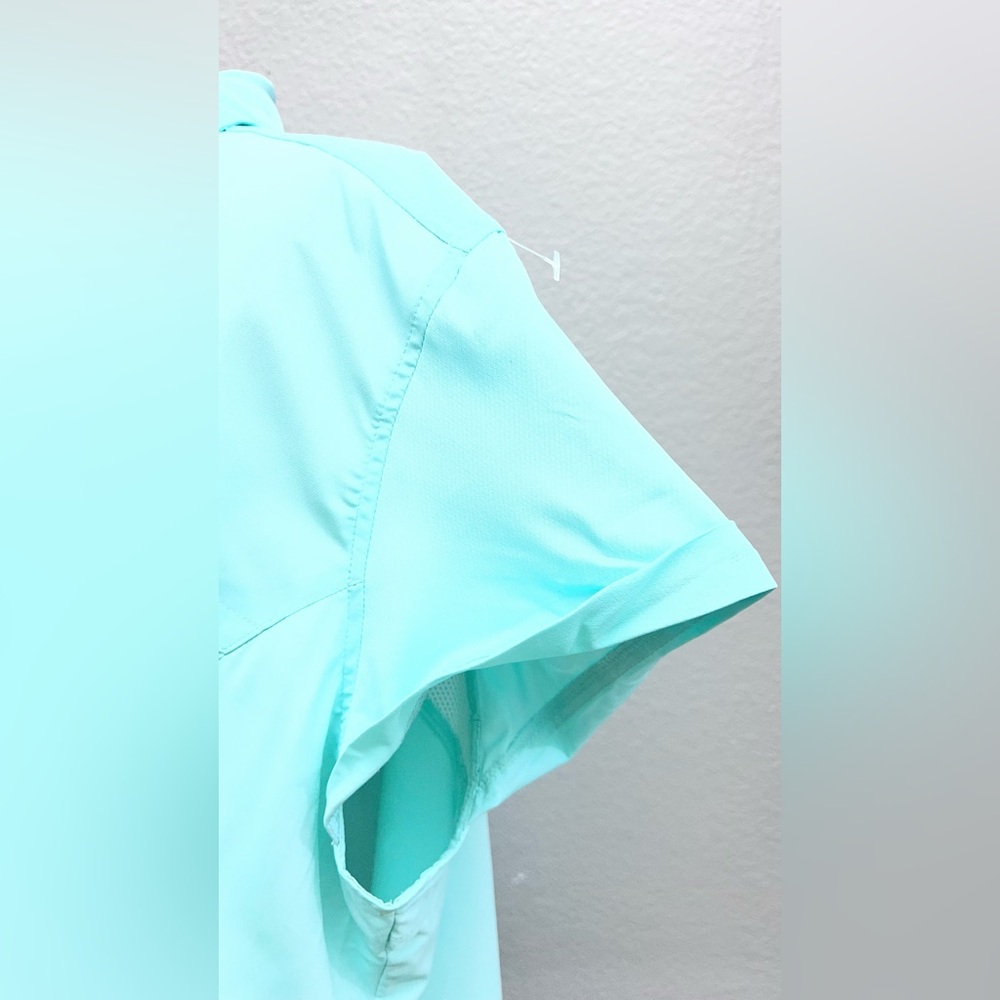 Magellan Outdoors Women's Light Blue Button-Down Shirt - Picture 4 of 8